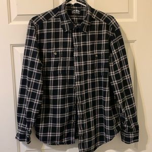 Pacific outfitters size L flannel